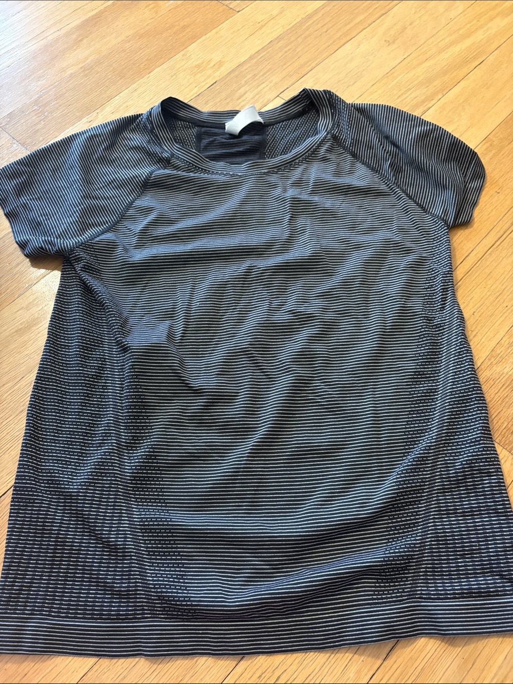 Athleta Navy and White Striped Performance Tee - Picture 4 of 5